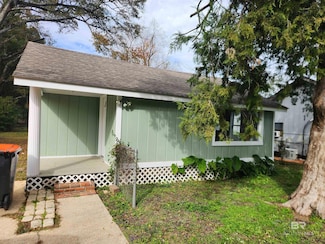 205 Clay St, Bay Minette, AL 36507