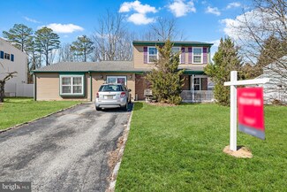 135 Saint Moritz Dr, Sicklerville, NJ 08081