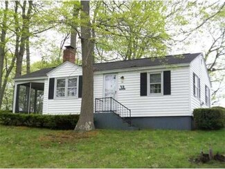 70 Cliff Dr, Assonet, MA 02702