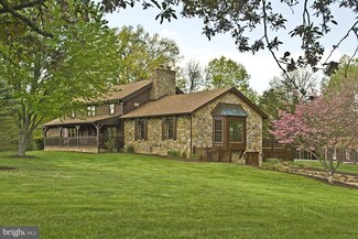 344 Providence Ln, Bluemont, VA 20135