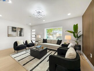 450 Lancaster Way, Redwood City, CA 94062