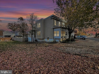 632 Swarthmore Ave, Folsom, PA 19033