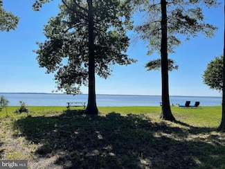 11380 Ethan Ct, Swan Point, MD 20645