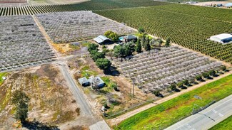 11731 E Kings Canyon Rd, Sanger, CA 93657