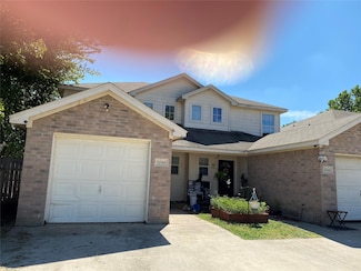 1244 Village Garden Dr, Azle, TX 76020