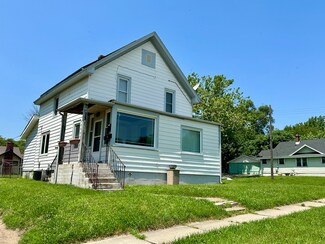 303 Howard Ave, Rockford, IL 61102