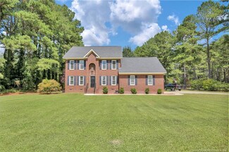 312 W Dove Ridge Ln, Spring Lake, NC 28390