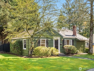 8110 23rd Ave NE, Seattle, WA 98115