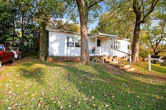 340 Dempsey St, Madisonville, KY 42431