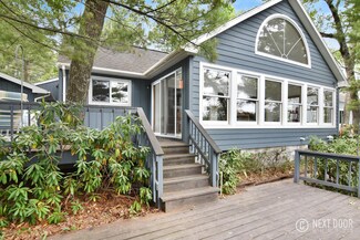 5750 W Longbridge Rd, Pentwater, MI 49449