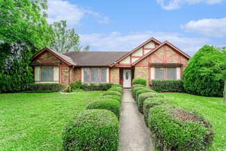 1618 Monroe Dr, Deer Park, TX 77536