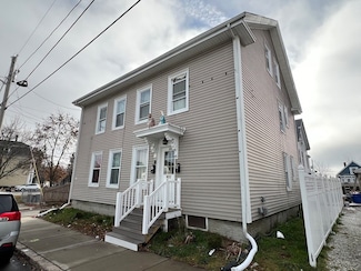 2 Grove St, Haverhill, MA 01832