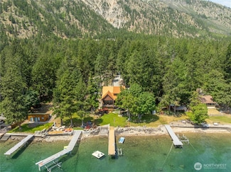 11532 S Lakeshore Rd, Chelan, WA 98816