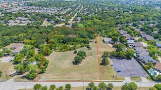 2120 W Sublett Rd, Arlington, TX 76017