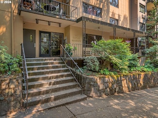 2021 SW Main St Unit 22, Portland, OR 97205