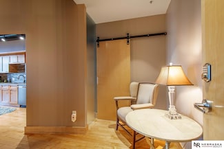 105 S 9th St Unit 404, Omaha, NE 68102