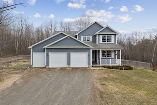 11 Coyote Ridge Dr, Vassalboro, ME 04989