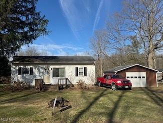 19198 Mumford Rd, Garrettsville, OH 44231