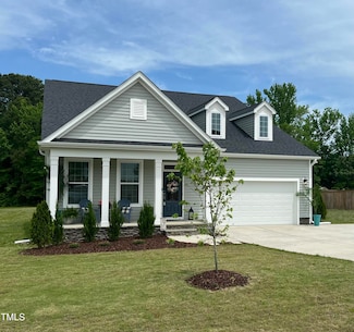 190 Salem Village Dr, Fuquay Varina, NC 27526