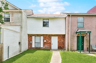 27 Pinewood Ct, New Orleans, LA 70114