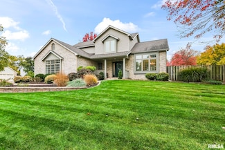 802 E Locust St, Chatham, IL 62629