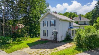 22 Lake St, Auburn, ME 04210