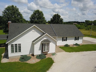 14795 S 1825 Rd, Stockton, MO 65785