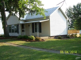 205 N Main St, Laotto, IN 46763