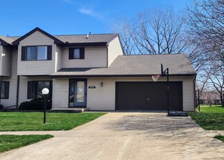 406 Hilltop Rd, Champaign, IL 61822