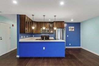12976 Nicollet Ave Unit 301, Burnsville, MN 55337