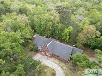 152 Lakeview Dr, Jesup, GA 31545