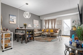 221 Beach 80th St Unit 7B, Rockaway Beach, NY 11693