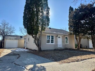 722 Dover St, Worthington, MN 56187