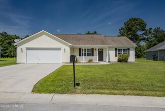 407 S Elisa Ln, Hubert, NC 28539