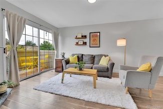 1818 S Quebec Way Unit 4-6, Denver, CO 80231
