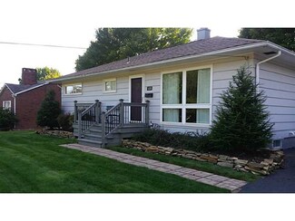 133 N Lincoln St, New Wilmington, PA 16142