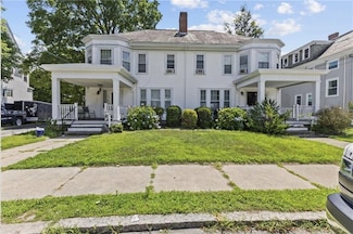 58 Oakley Rd, Woonsocket, RI 02895