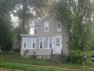 2732 Green St, Weedsport, NY 13166