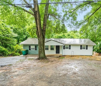 1700 Old Hollow Rd, Walkertown, NC 27051