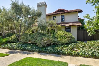 430 Lassen St Unit 1, Los Altos, CA 94022