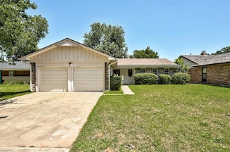 7627 NW 20th St, Bethany, OK 73008
