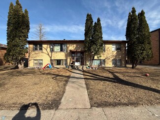 916 18th St S, Moorhead, MN 56560