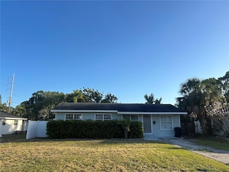 121 Pershing St NE, Saint Petersburg, FL 33702