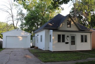 406 Walnut St, Early, IA 50535