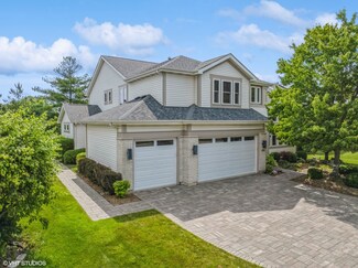 2256 Avalon Dr, Buffalo Grove, IL 60089