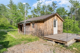 105 N Jewett Ln, Whitefield, ME 04353