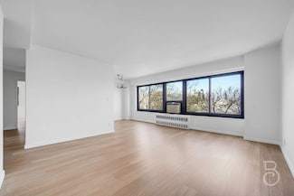 33-65 14th St Unit 5D, Astoria, NY 11106