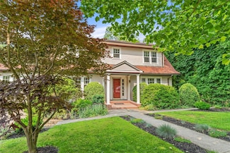 41 Euclid Ave, Hastings On Hudson, NY 10706