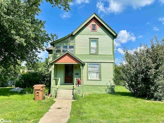 1202 Main St, Grinnell, IA 50112