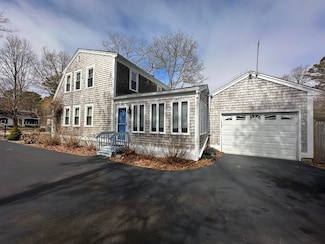 311 Hooppole Rd, Mashpee, MA 02649